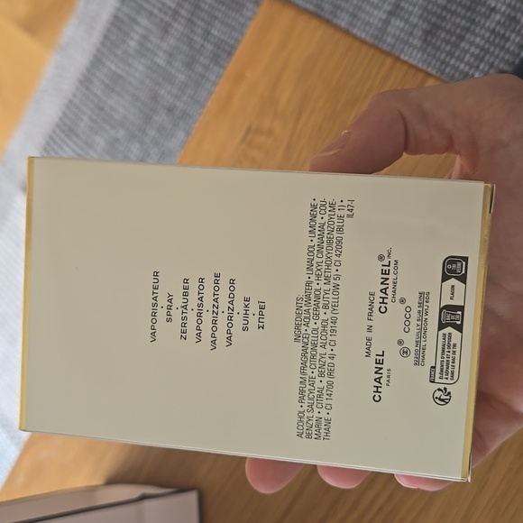 Authentic Chanel Packaging, Empty Box, Perfume Cards, Gift Bag - Picture 6 of 9